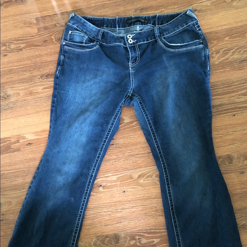 Gently used Twentyone Black by Rue21 Jeans sz 16